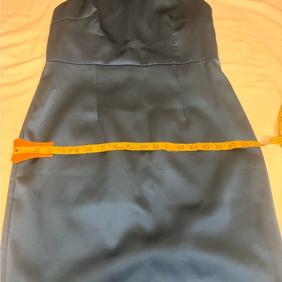 Chic Teal Sleeveless Midi Dress - Picture 2 of 16